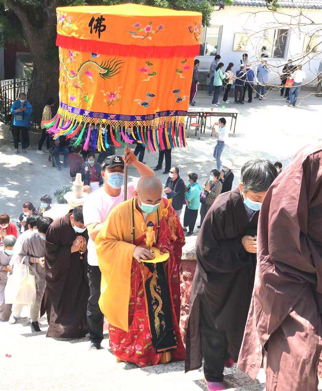 《浴佛节》北京和平寺恭迎释迦牟尼佛圣诞日，祈福世界和平